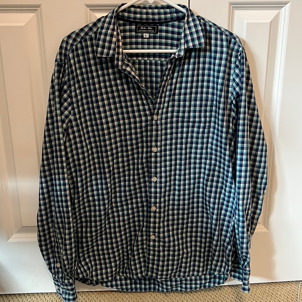 Men’s Large Blade + Blue Button down